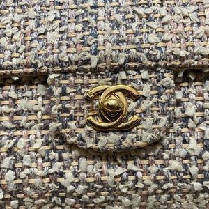 Authentic Chanel CC Chain Flap Bag Tweed